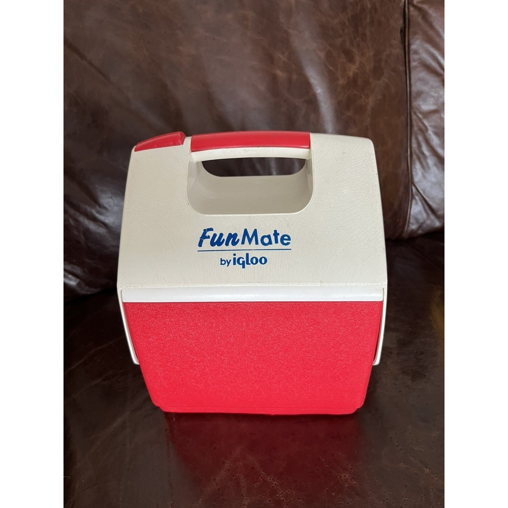 Vintage FUN Mini Mate Personal Cooler Lunch Box Igloo Red White Blue USA